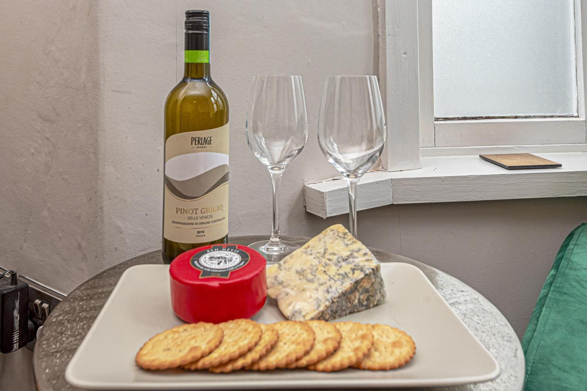 Character Townhouse In Town Centre & Superb Views Villa Dolgellau Bagian luar foto
