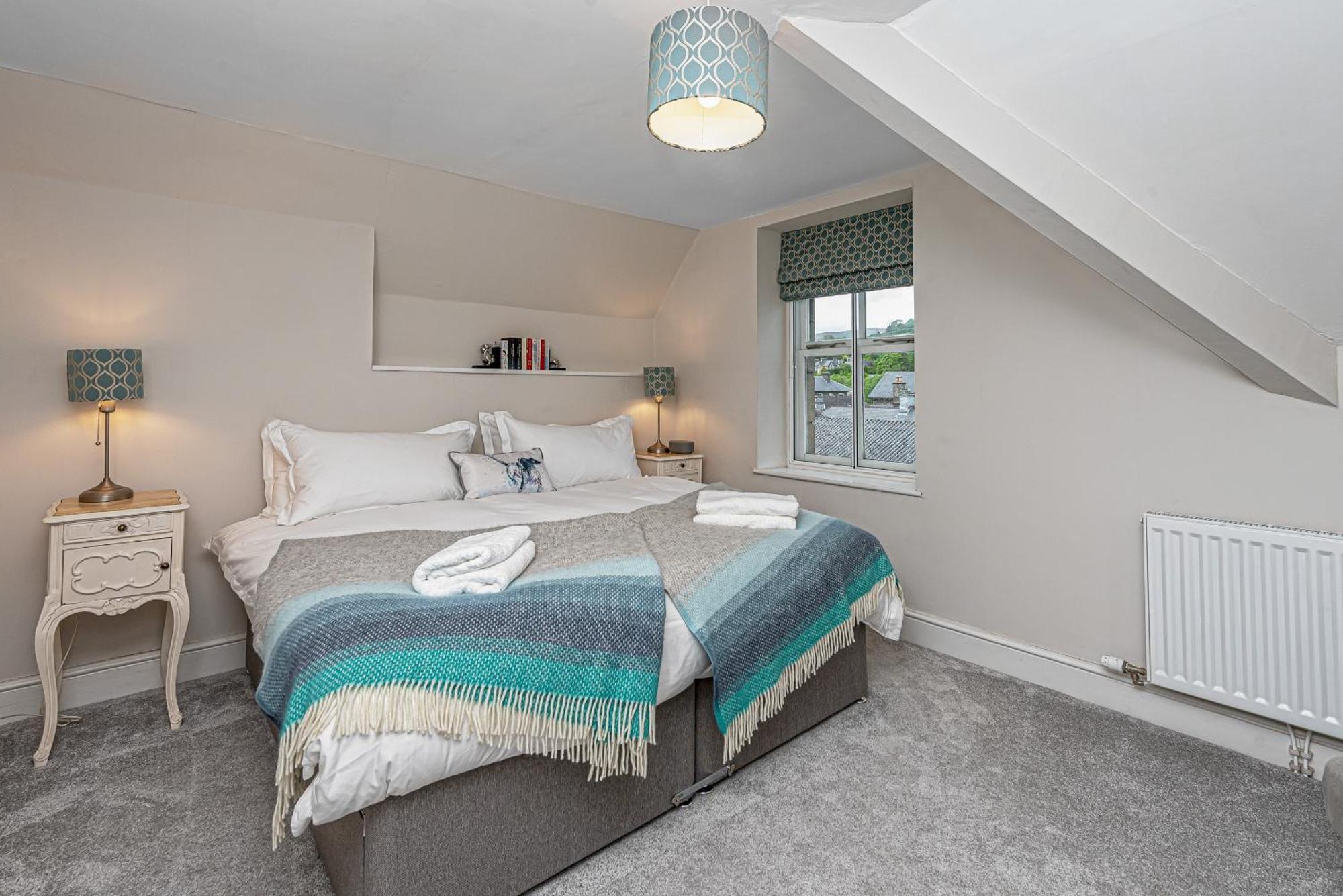 Character Townhouse In Town Centre & Superb Views Villa Dolgellau Bagian luar foto