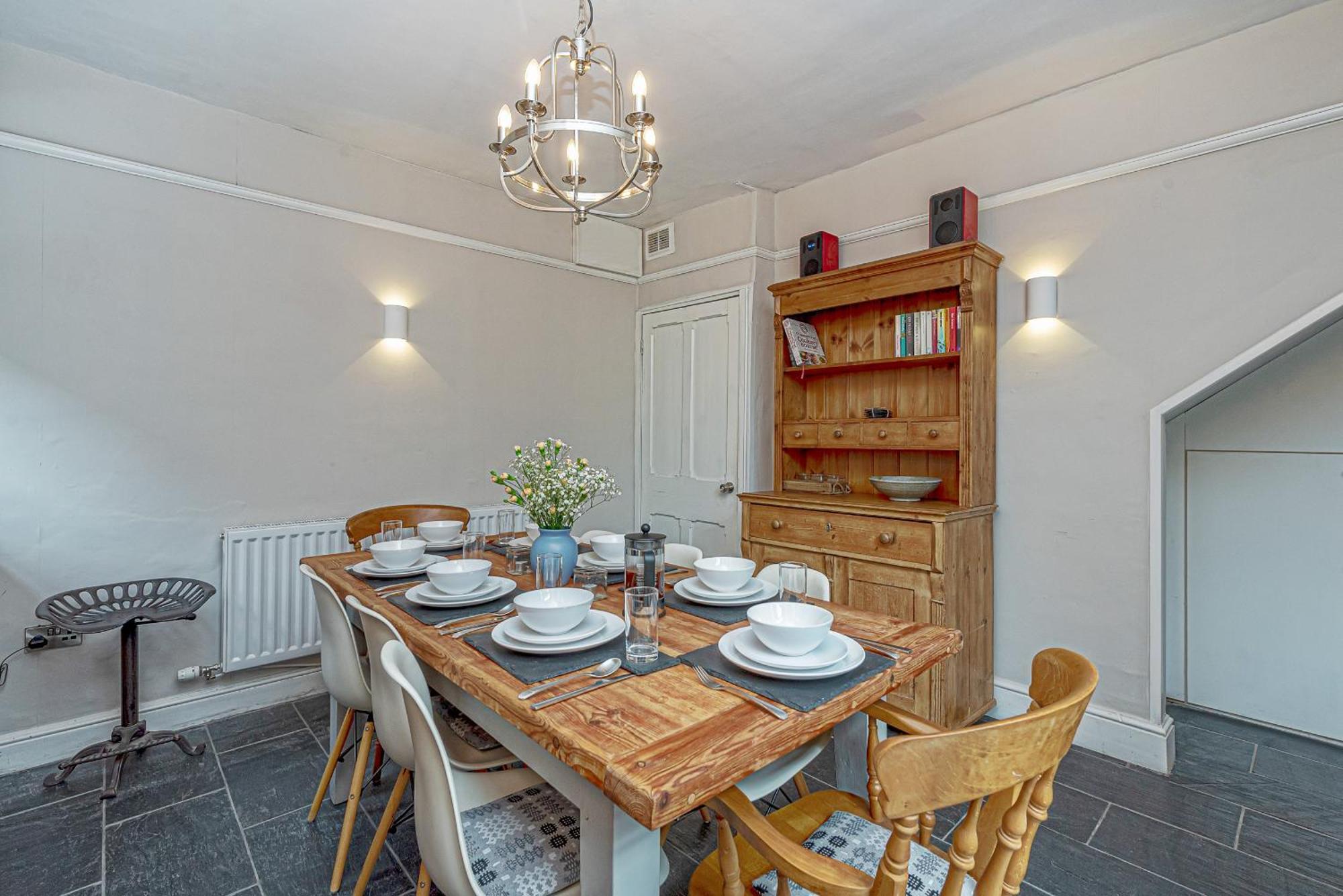 Character Townhouse In Town Centre & Superb Views Villa Dolgellau Bagian luar foto