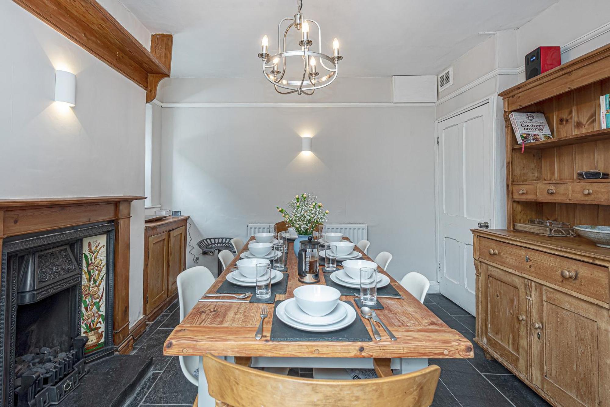 Character Townhouse In Town Centre & Superb Views Villa Dolgellau Bagian luar foto