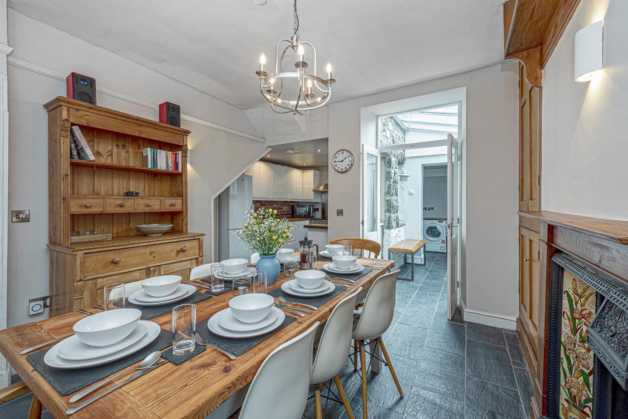 Character Townhouse In Town Centre & Superb Views Villa Dolgellau Bagian luar foto